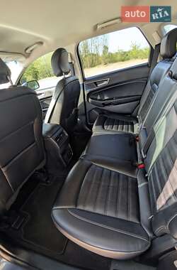Внедорожник / Кроссовер Ford Edge 2018 в 
