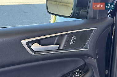 Внедорожник / Кроссовер Ford Edge 2019 в 