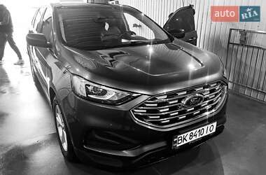 Позашляховик / Кросовер Ford Edge 2019 в Рівному