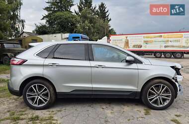 Внедорожник / Кроссовер Ford Edge 2019 в 