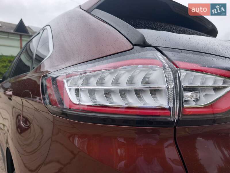 Внедорожник / Кроссовер Ford Edge 2016 в Стрые