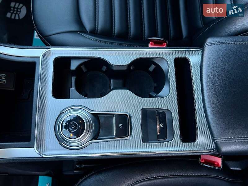 Внедорожник / Кроссовер Ford Edge 2021 в Черновцах
