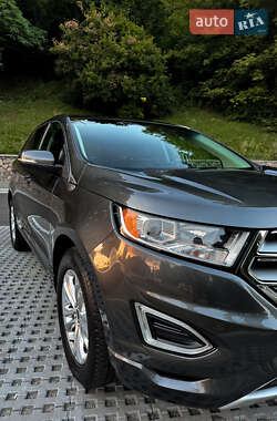 Внедорожник / Кроссовер Ford Edge 2016 в 