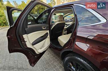 Внедорожник / Кроссовер Ford Edge 2019 в 