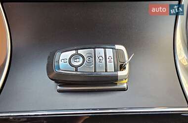 Внедорожник / Кроссовер Ford Edge 2019 в 