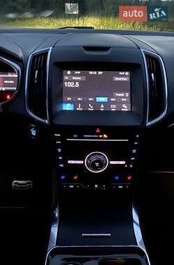 Внедорожник / Кроссовер Ford Edge 2019 в 