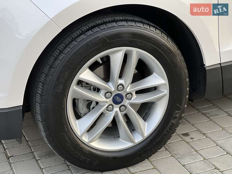 Внедорожник / Кроссовер Ford Edge 2016 в Ровно