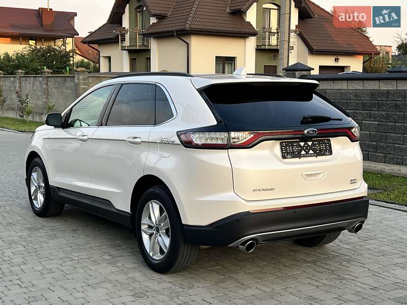 Внедорожник / Кроссовер Ford Edge 2016 в Ровно