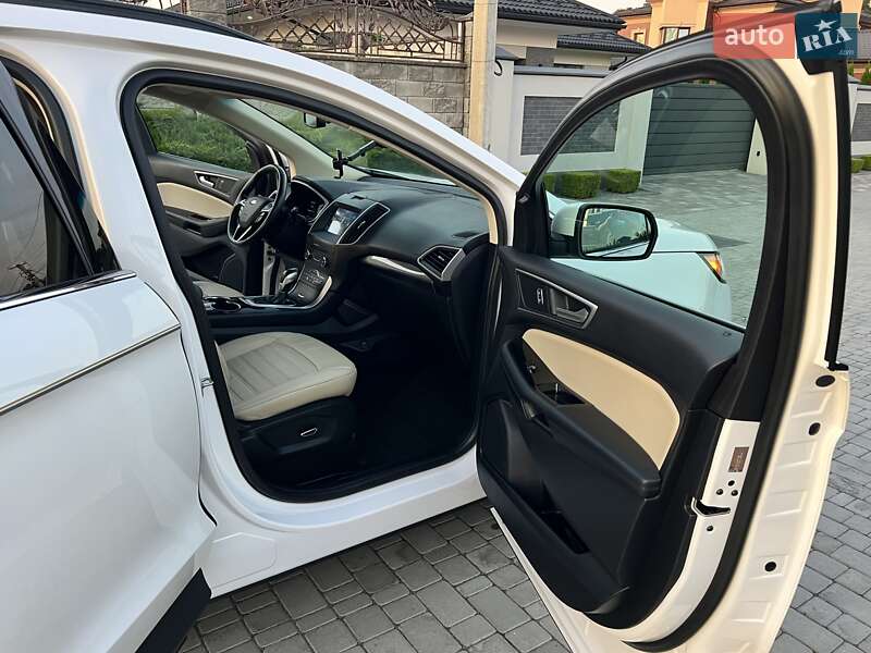 Внедорожник / Кроссовер Ford Edge 2016 в Ровно