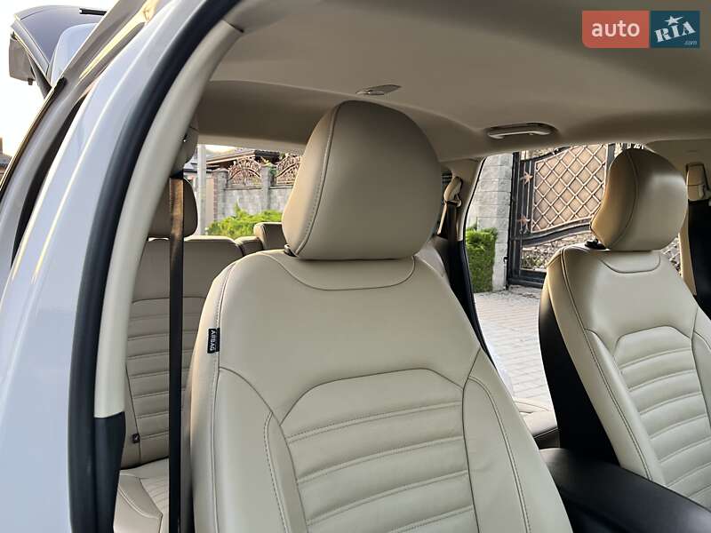 Внедорожник / Кроссовер Ford Edge 2016 в Ровно