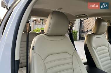Внедорожник / Кроссовер Ford Edge 2016 в 