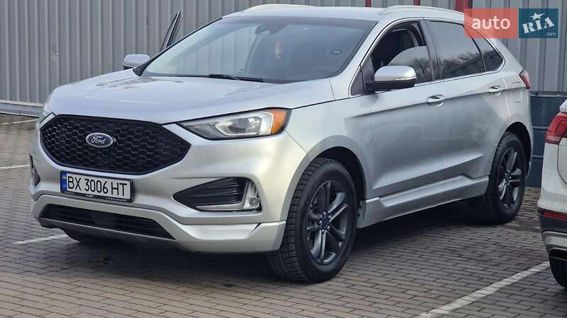 Внедорожник / Кроссовер Ford Edge 2018 в 
