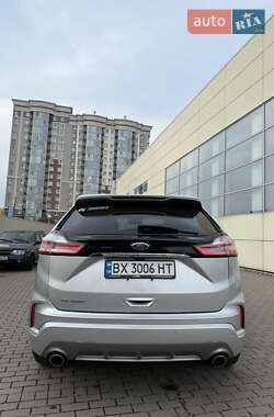 Внедорожник / Кроссовер Ford Edge 2018 в 