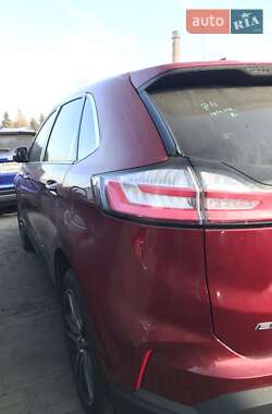 Внедорожник / Кроссовер Ford Edge 2019 в 