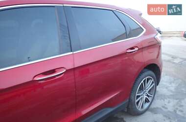 Внедорожник / Кроссовер Ford Edge 2019 в 