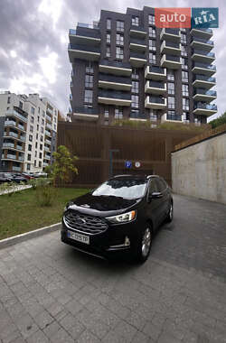 Внедорожник / Кроссовер Ford Edge 2020 в 