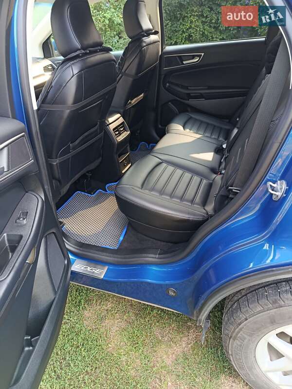 Внедорожник / Кроссовер Ford Edge 2022 в Ржищеве