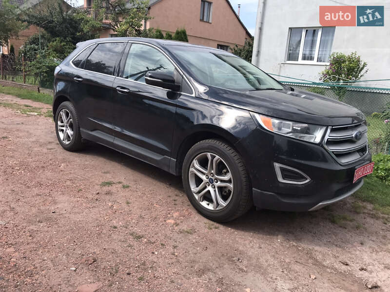 Внедорожник / Кроссовер Ford Edge 2016 в 