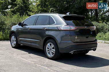 Внедорожник / Кроссовер Ford Edge 2015 в 
