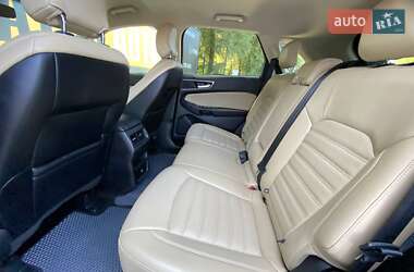 Внедорожник / Кроссовер Ford Edge 2018 в 