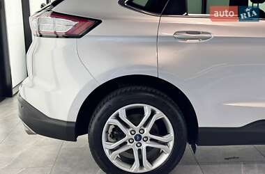 Внедорожник / Кроссовер Ford Edge 2018 в 