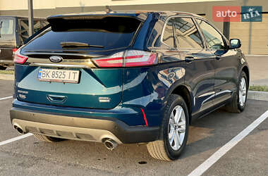 Внедорожник / Кроссовер Ford Edge 2020 в 