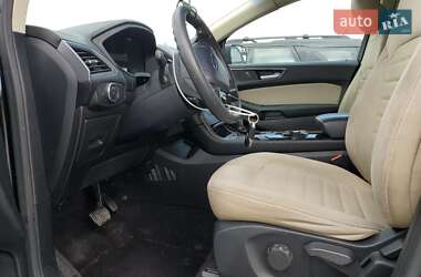 Внедорожник / Кроссовер Ford Edge 2016 в 