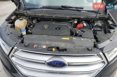 Внедорожник / Кроссовер Ford Edge 2016 в 