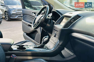 Внедорожник / Кроссовер Ford Edge 2015 в 