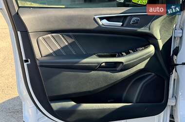 Внедорожник / Кроссовер Ford Edge 2018 в 