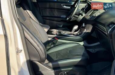 Внедорожник / Кроссовер Ford Edge 2018 в 