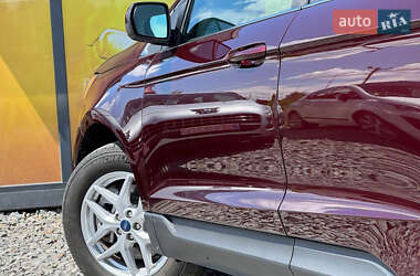 Внедорожник / Кроссовер Ford Edge 2022 в 