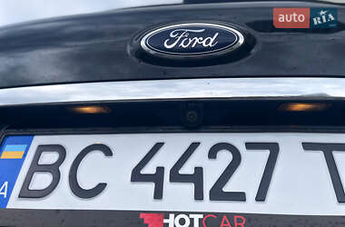 Внедорожник / Кроссовер Ford Edge 2019 в 