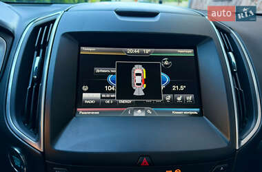 Внедорожник / Кроссовер Ford Edge 2017 в 