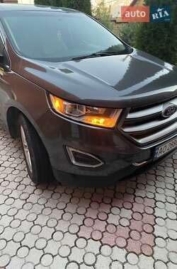 Внедорожник / Кроссовер Ford Edge 2018 в 