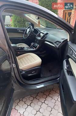 Внедорожник / Кроссовер Ford Edge 2018 в 