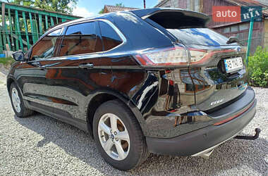 Внедорожник / Кроссовер Ford Edge 2016 в 