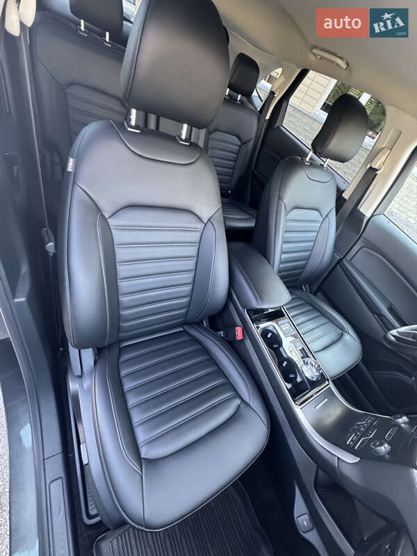 Внедорожник / Кроссовер Ford Edge 2019 в Киеве