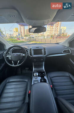 Внедорожник / Кроссовер Ford Edge 2019 в 