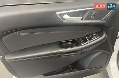 Внедорожник / Кроссовер Ford Edge 2016 в 