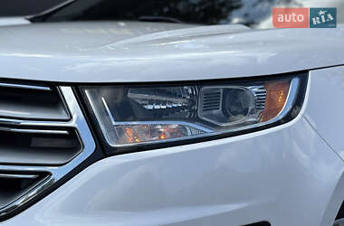 Внедорожник / Кроссовер Ford Edge 2017 в 