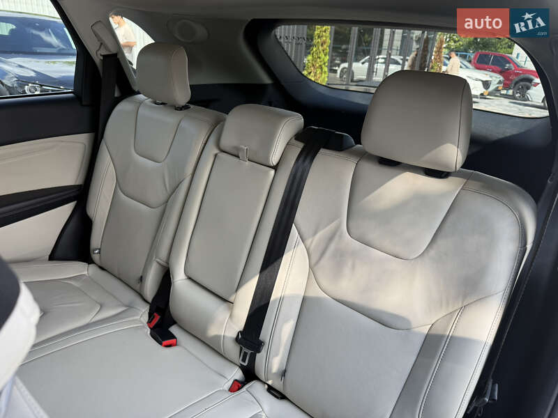 Внедорожник / Кроссовер Ford Edge 2017 в Киеве