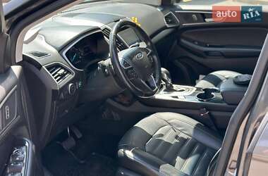 Внедорожник / Кроссовер Ford Edge 2016 в 