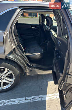 Внедорожник / Кроссовер Ford Edge 2017 в 