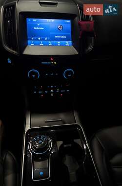Позашляховик / Кросовер Ford Edge 2019 в Києві