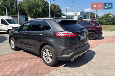 Внедорожник / Кроссовер Ford Edge 2019 в 