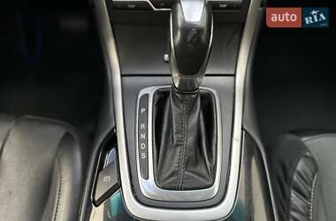 Внедорожник / Кроссовер Ford Edge 2017 в 