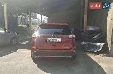 Внедорожник / Кроссовер Ford Edge 2015 в 