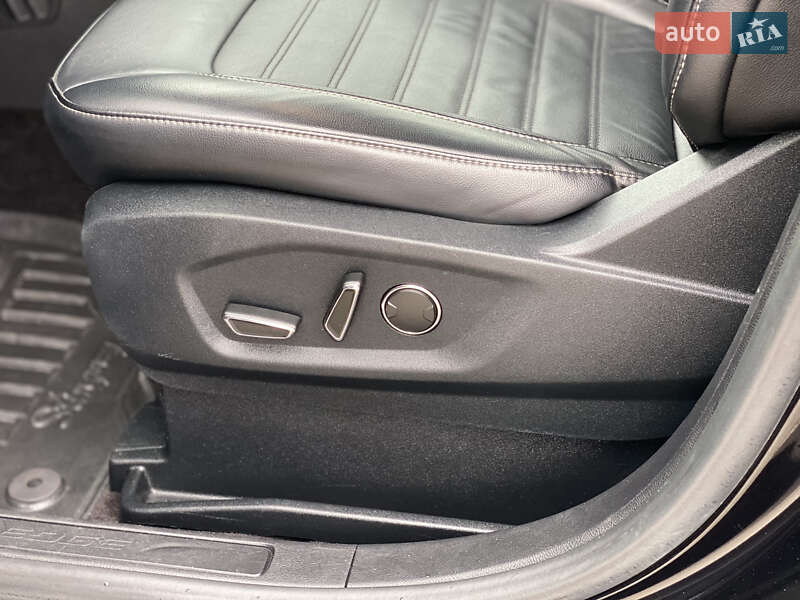 Внедорожник / Кроссовер Ford Edge 2016 в Дубно