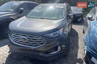 Внедорожник / Кроссовер Ford Edge 2019 в 